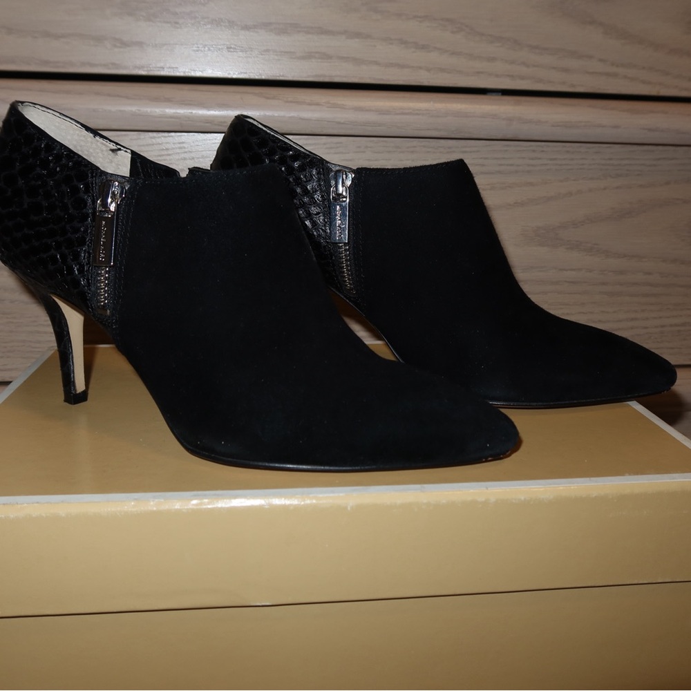Elegant Black Michael Kors Ankle Boots